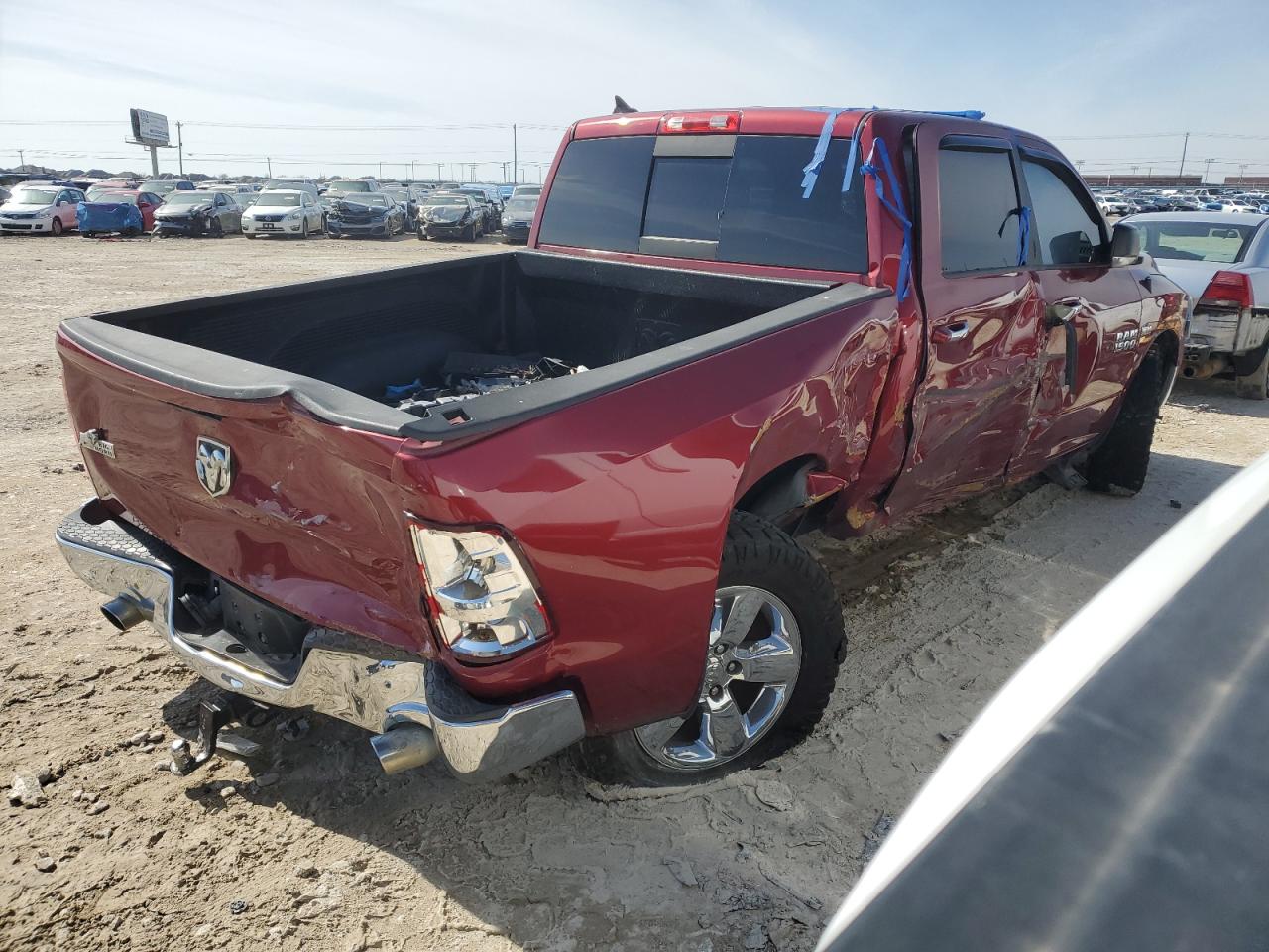 2015 RAM 1500 - Image 3