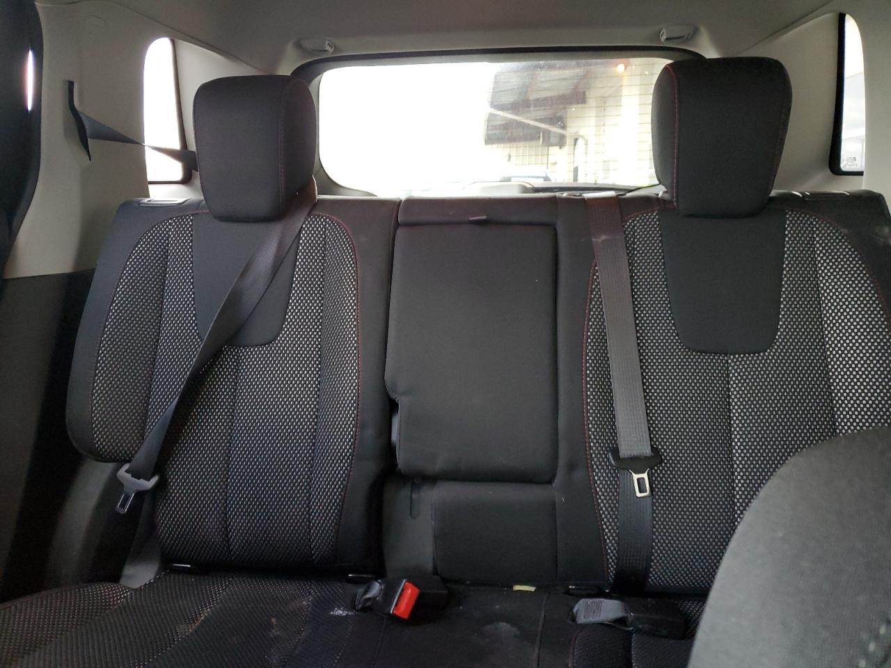2016 GMC Terrain - Image 10