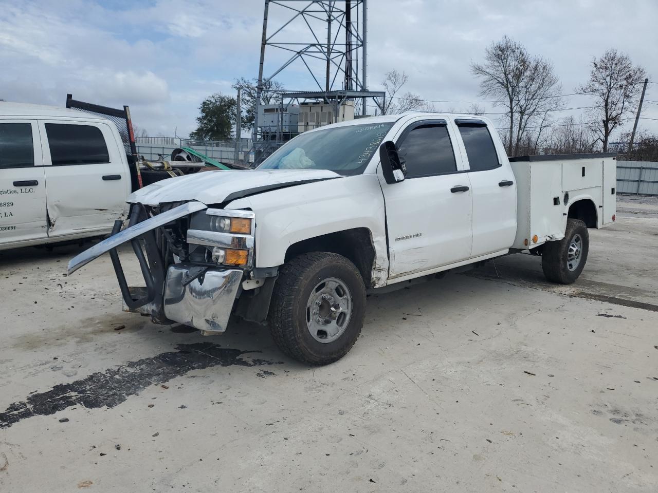 2015 Chevrolet Silverado - Image 2