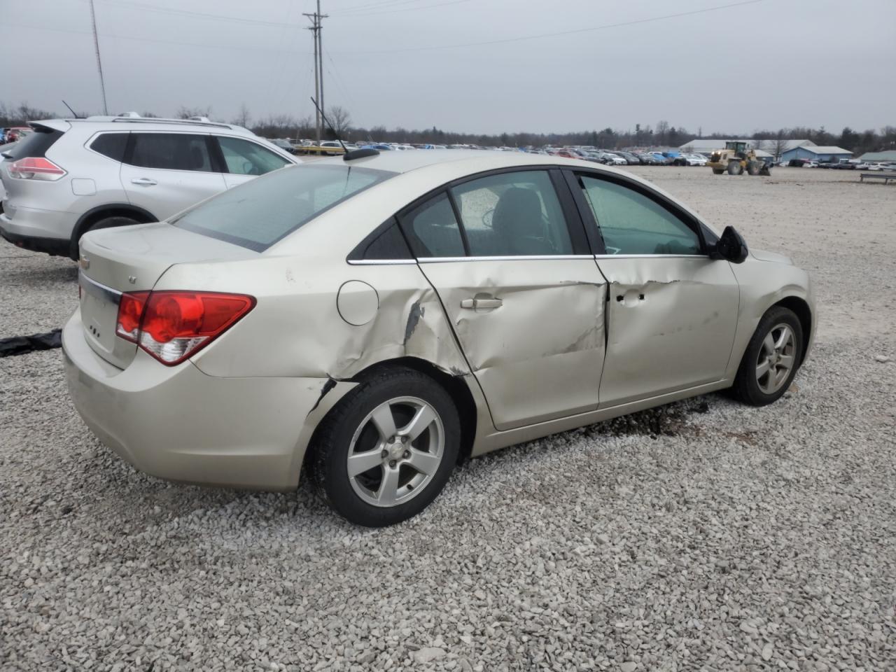 2016 Chevrolet Cruze - Image 3