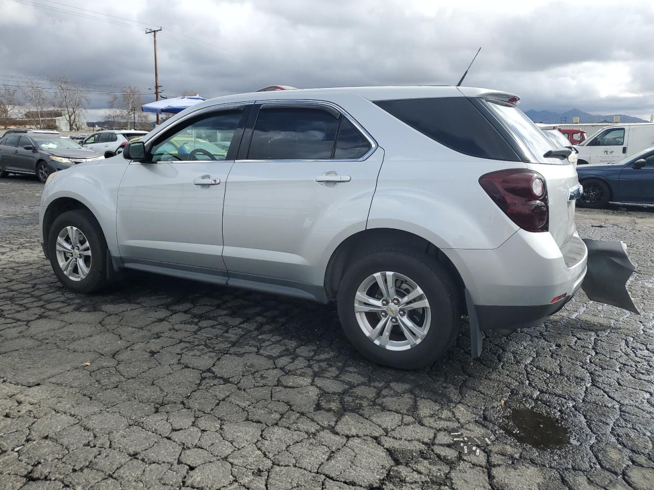2011 Chevrolet Equinox - Image 2