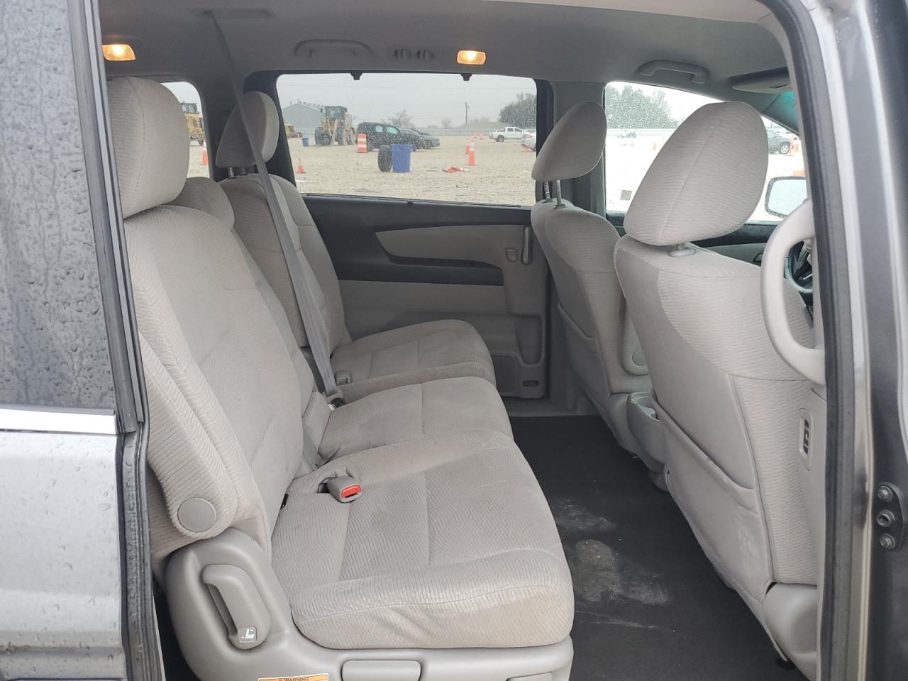 2012 Honda Odyssey - Image 11