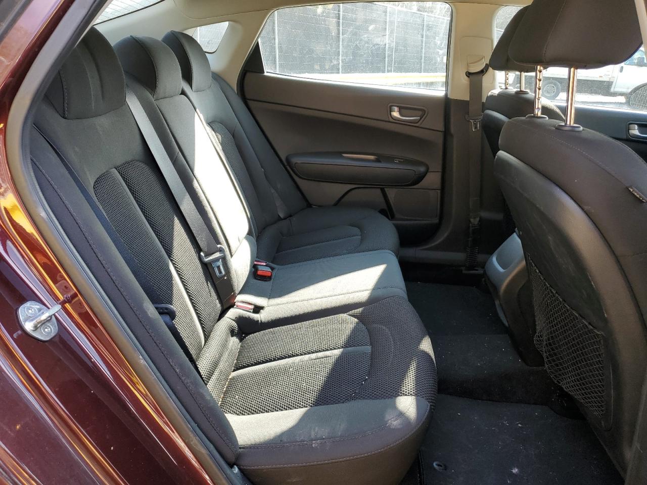 2019 Kia Optima - Image 10