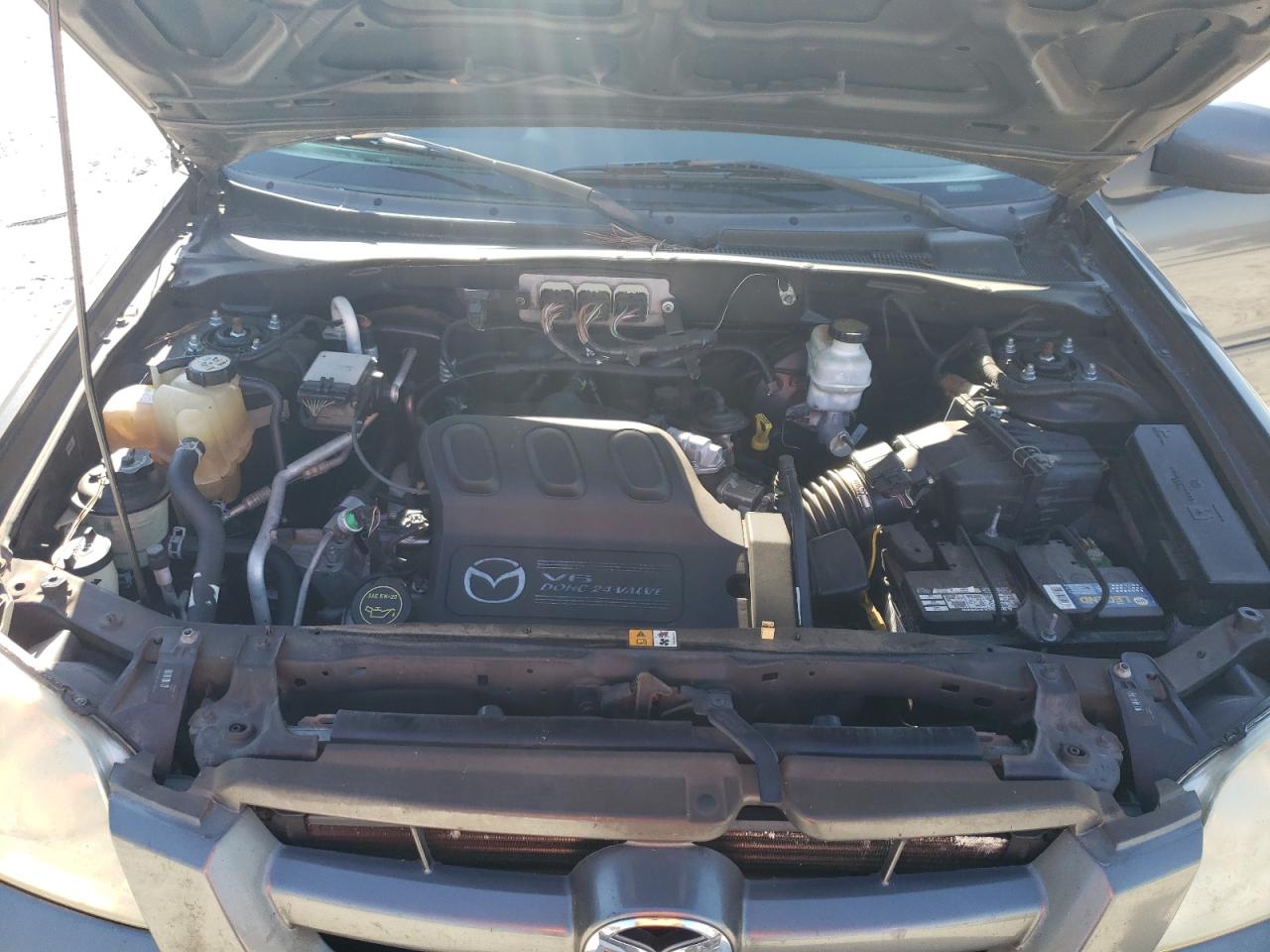 2006 Mazda Tribute - Image 12