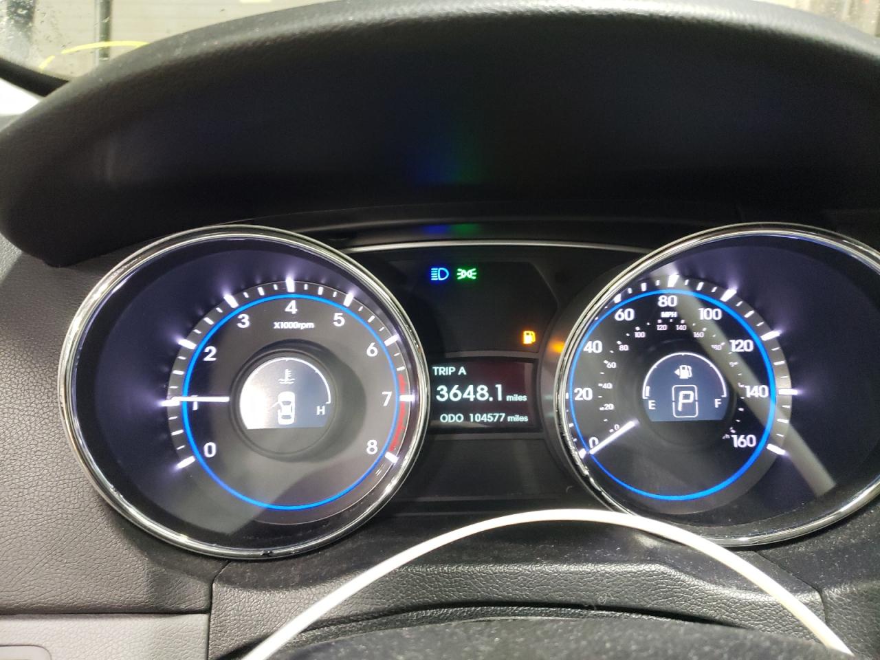 2014 Hyundai Sonata - Image 9