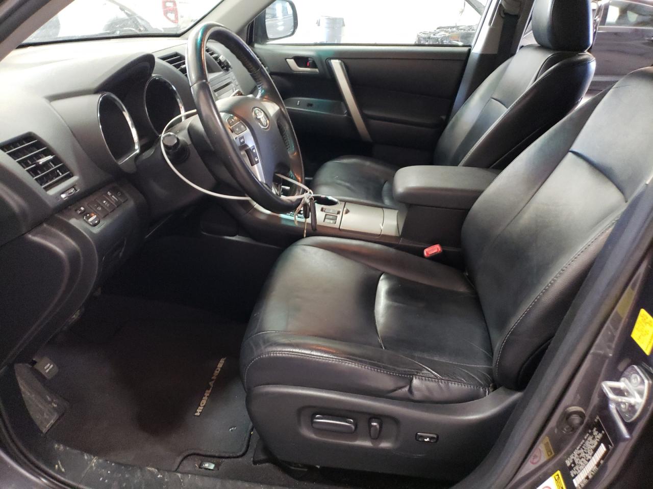 2011 Toyota Highlander - Image 7