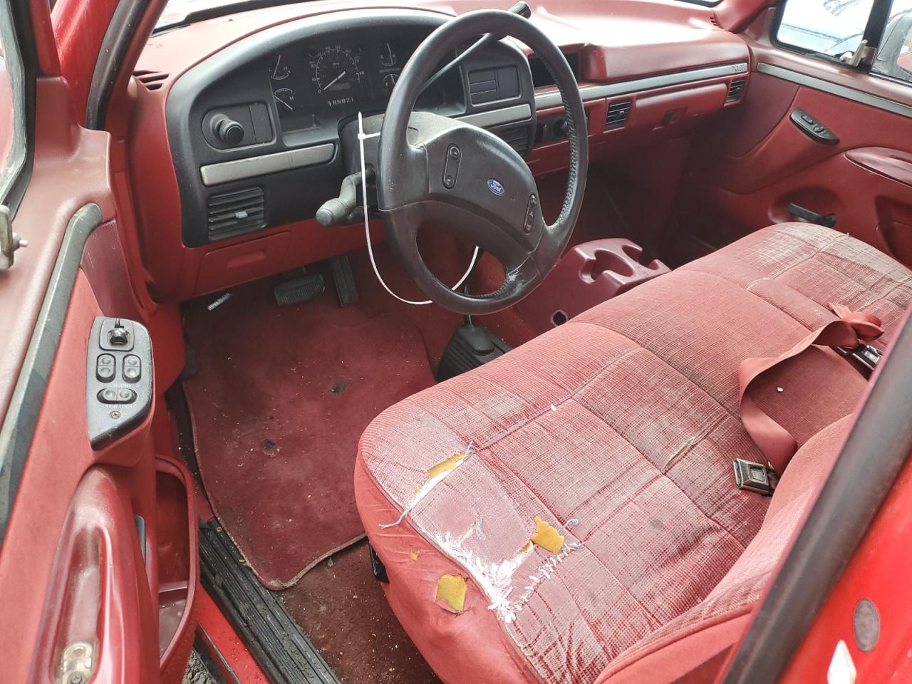 1992 Ford F150 VIN: 2FTEF14N4NCA90026 Lot: 45394035