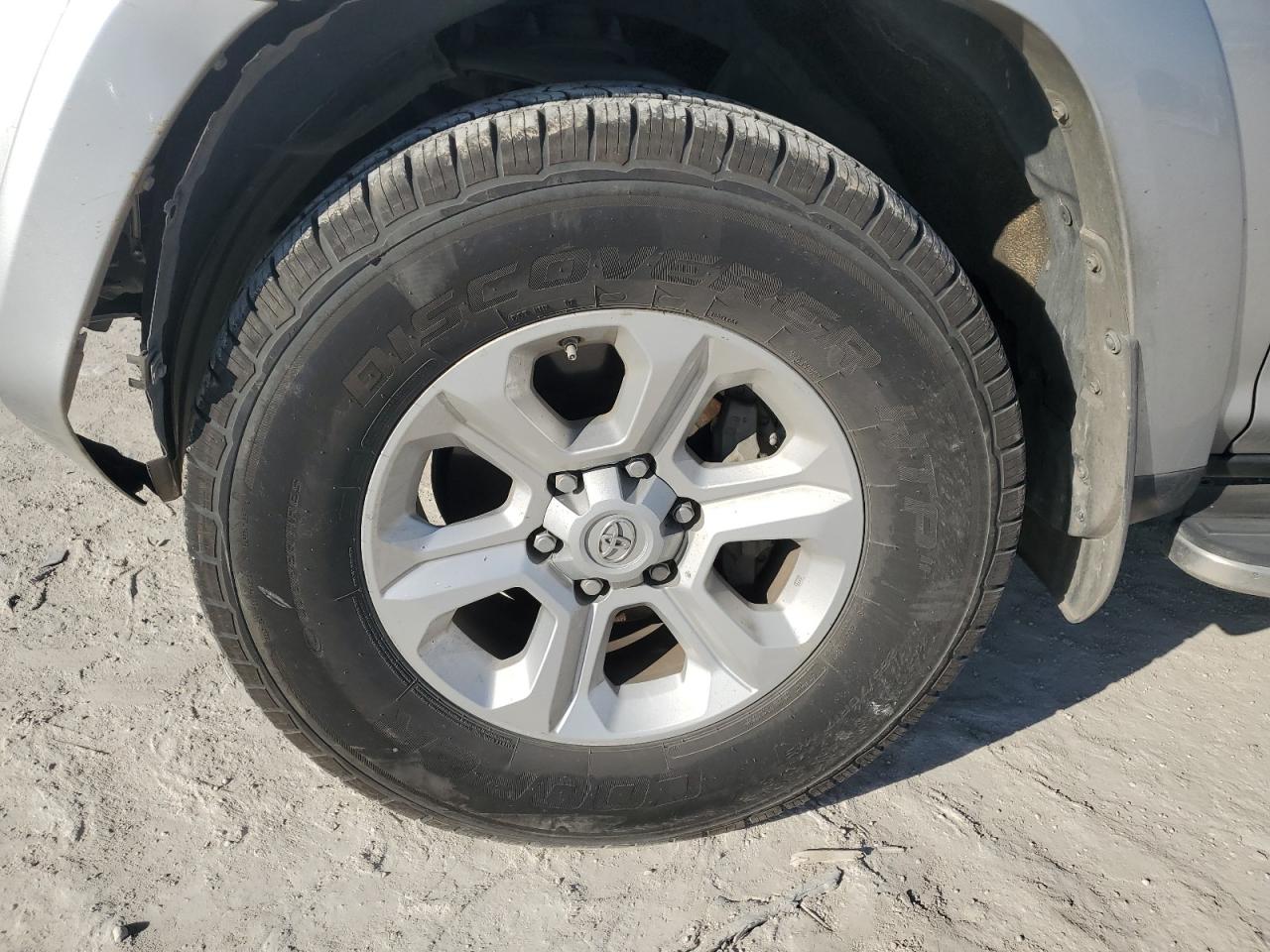 2016 Toyota 4Runner - Image 19