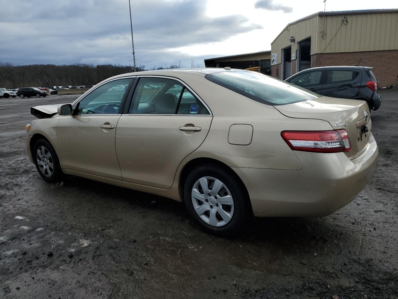 2011 Toyota Camry - Image 2
