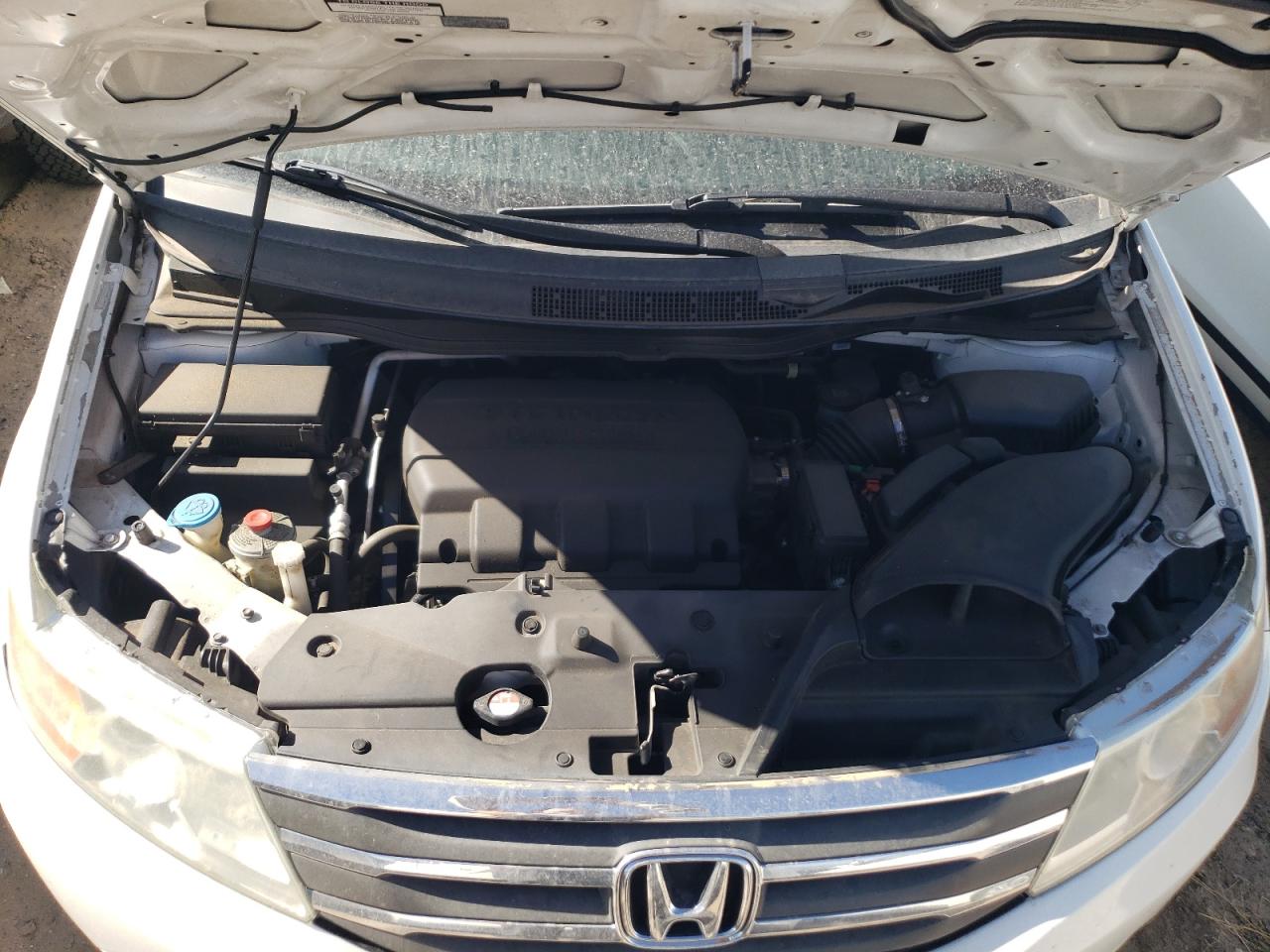 2011 Honda Odyssey - Image 12