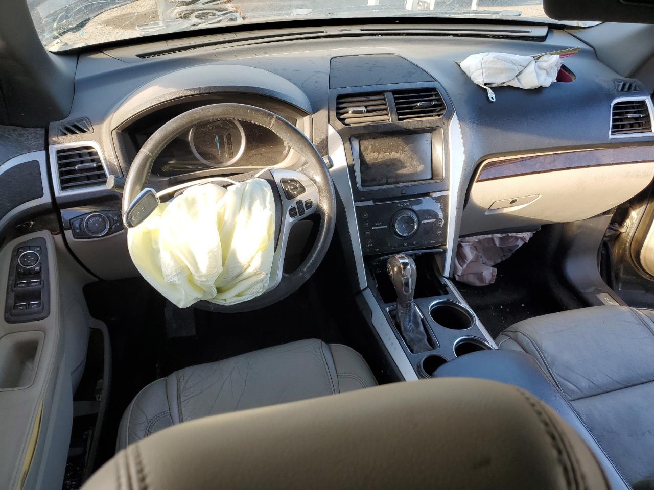 2014 Ford Explorer - Image 8