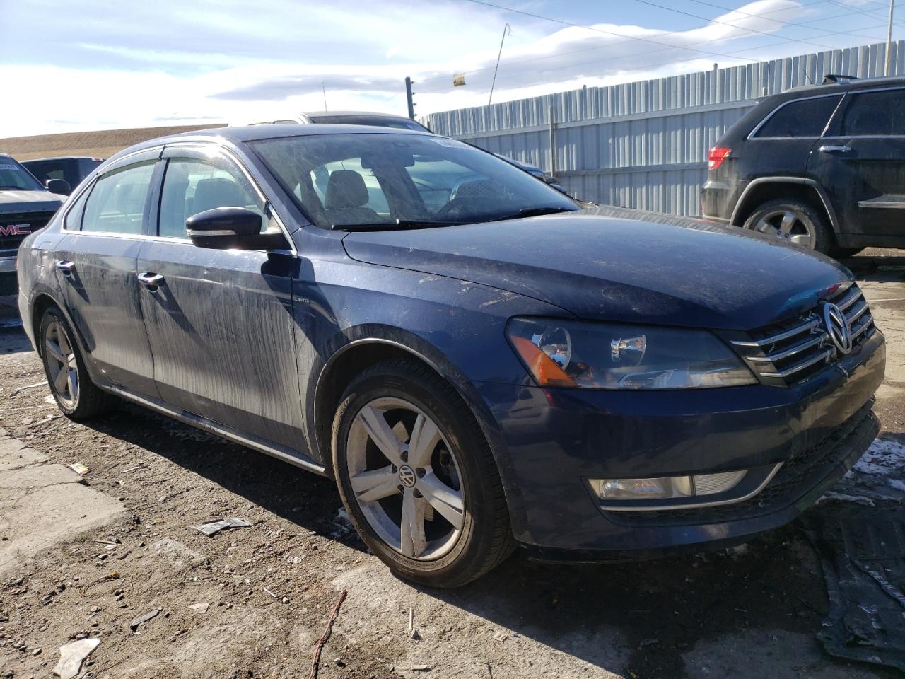 2015 Volkswagen Passat - Image 4
