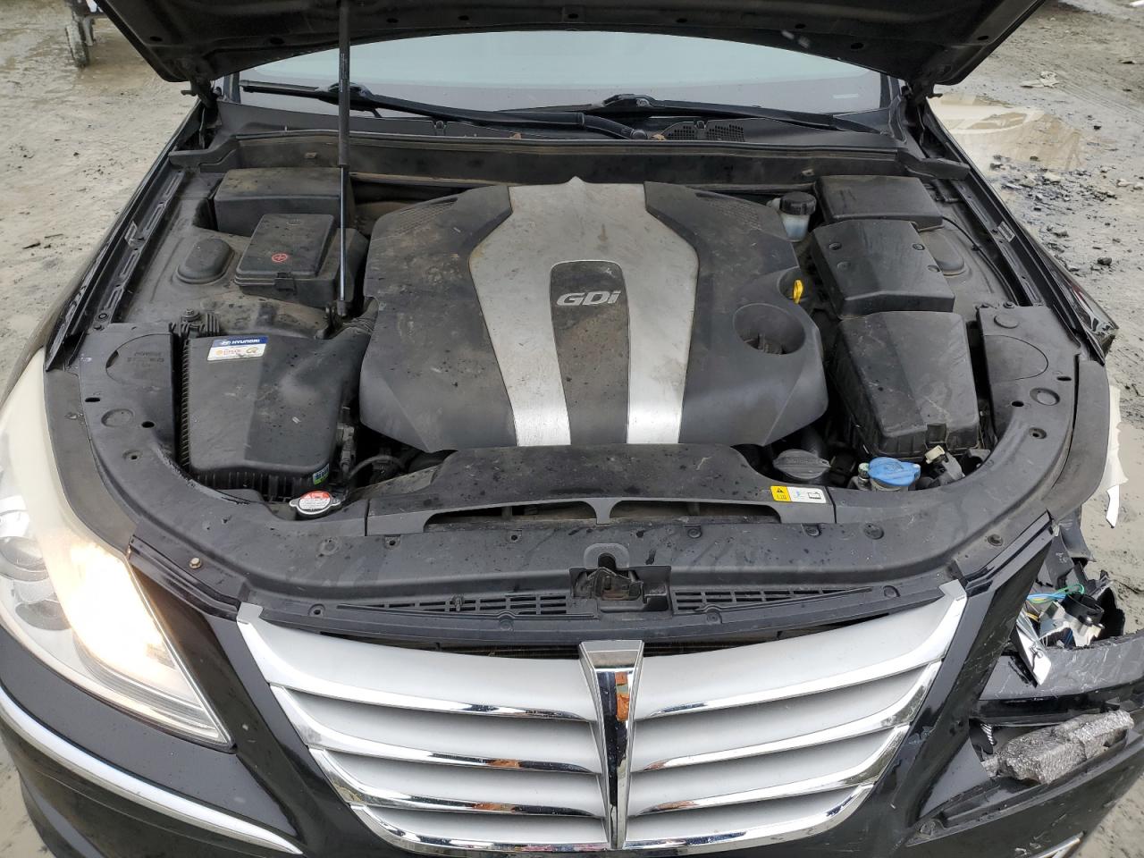 2014 Hyundai Genesis - Image 11