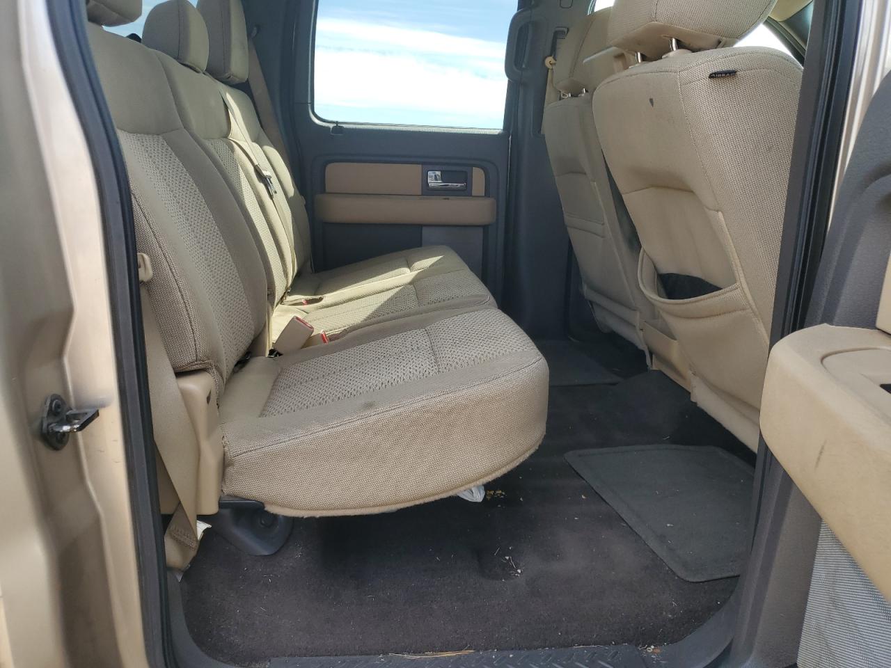 2013 Ford F-150 - Image 10