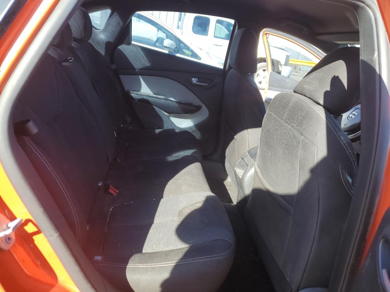 2015 Dodge Dart - Image 10