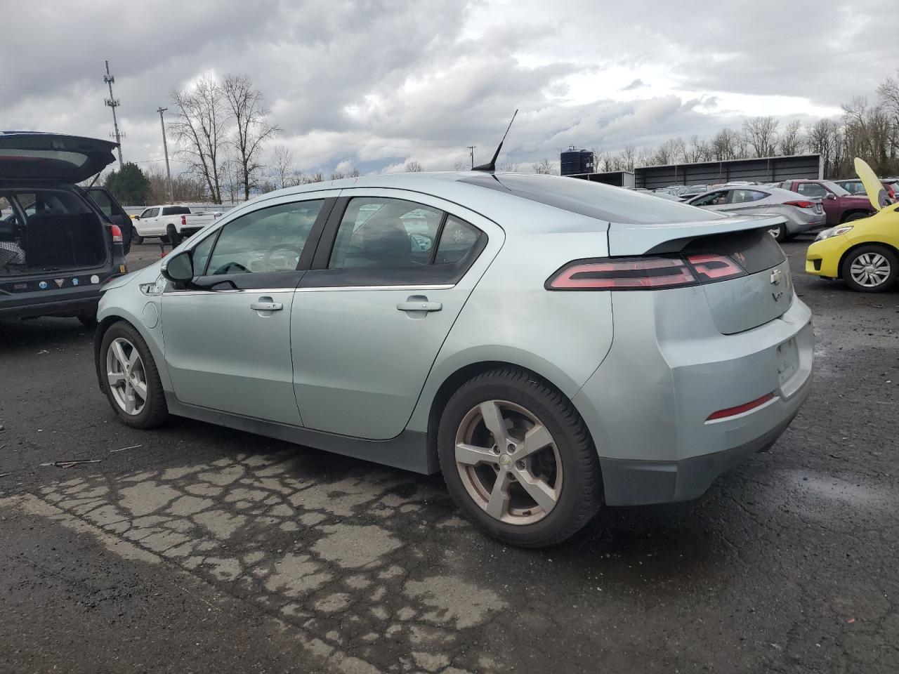 2013 Chevrolet Volt - Image 2