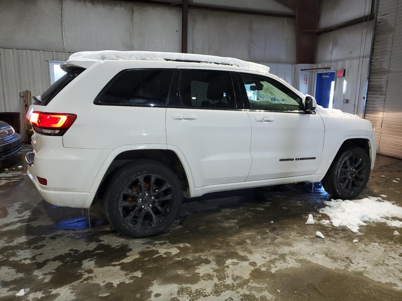 2020 Jeep Grand Cherokee - Image 3