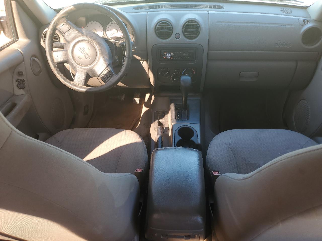 2003 Jeep Liberty (North America) - Image 8
