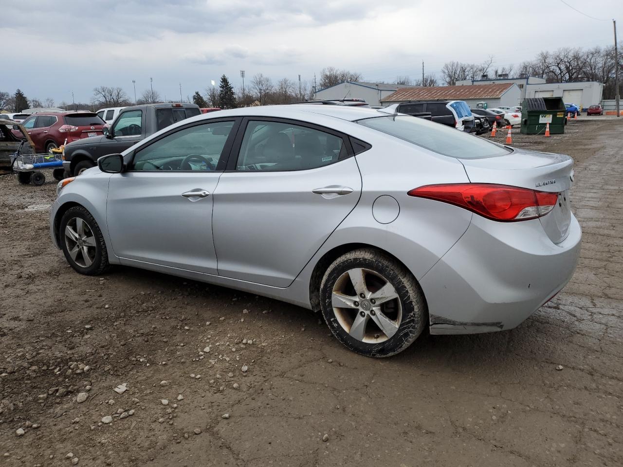 2013 Hyundai Elantra - Image 2