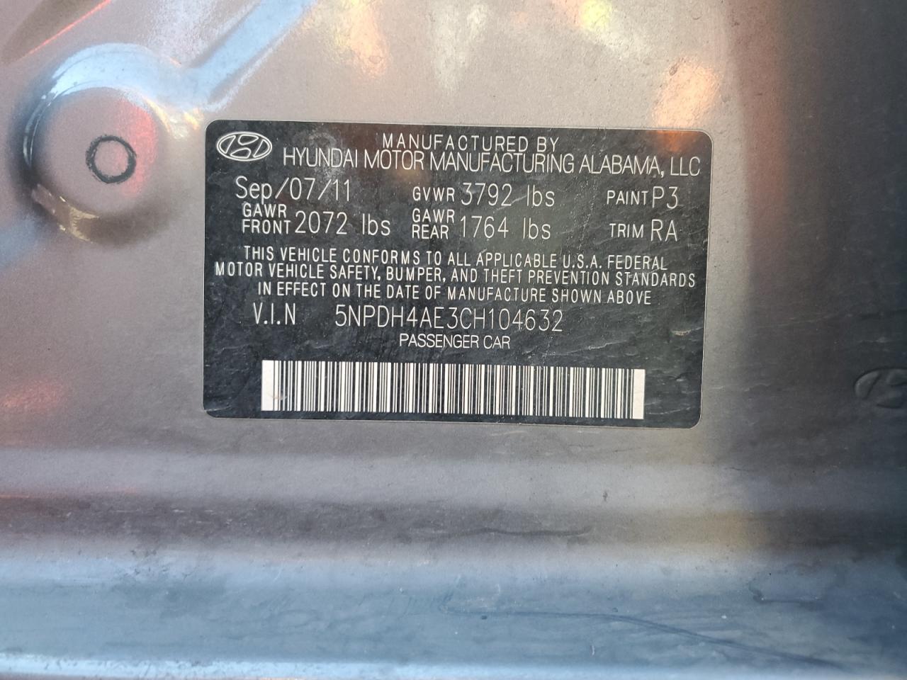2012 Hyundai Elantra - Image 12