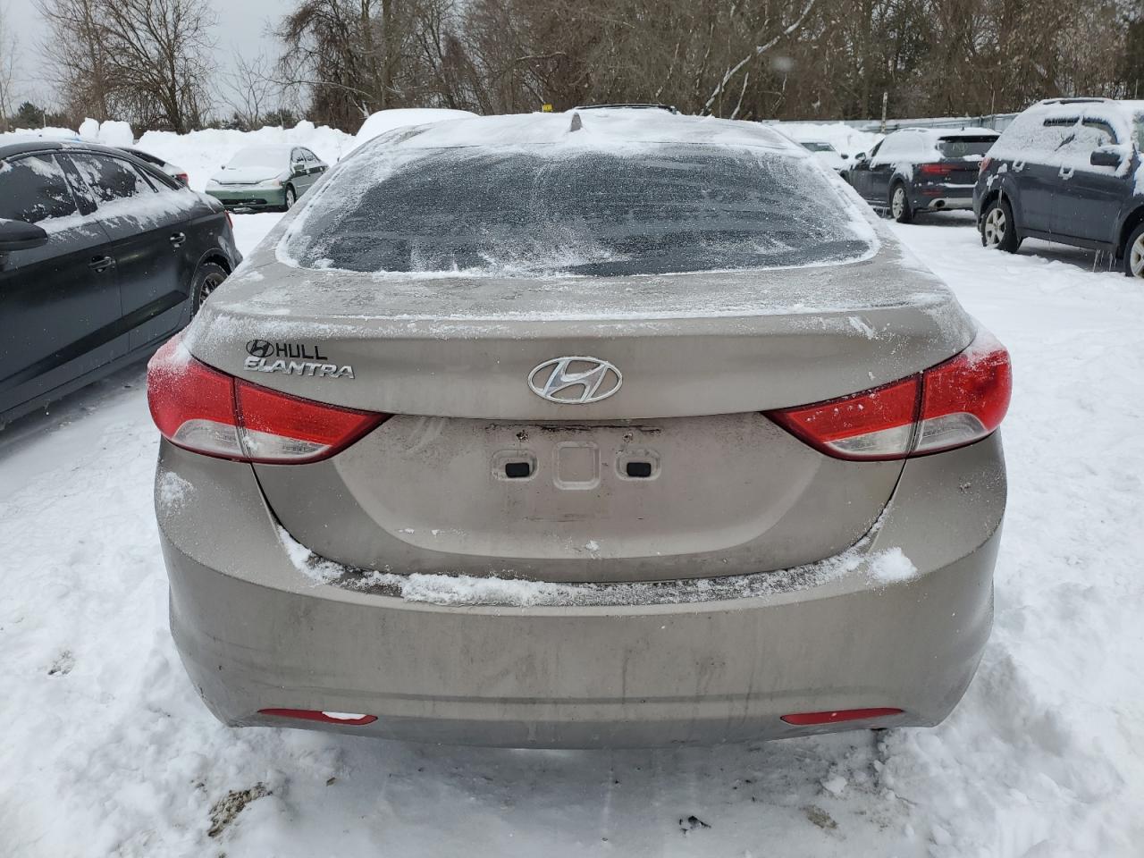 2013 Hyundai Elantra - Image 6