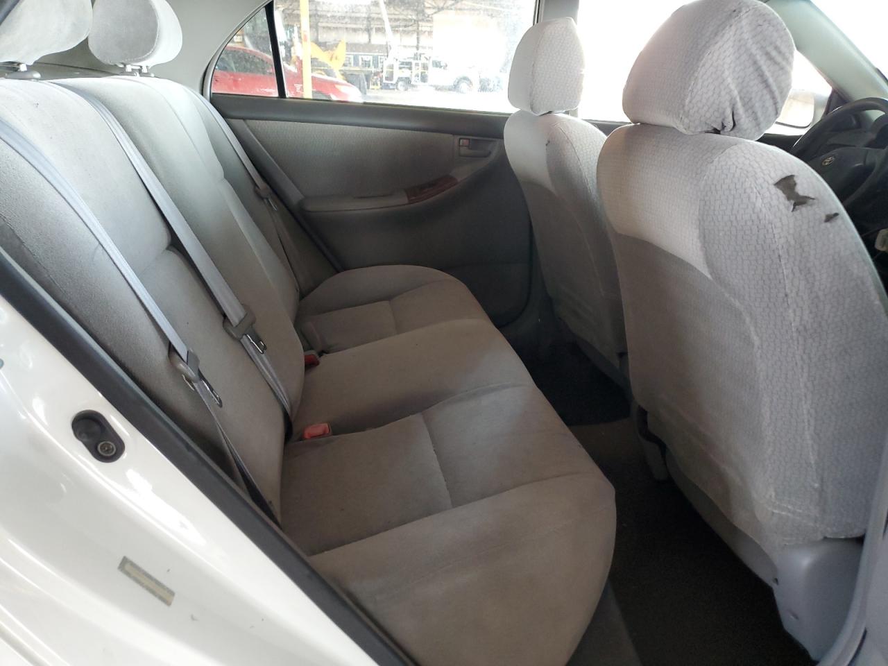 2004 Toyota Corolla - Image 10