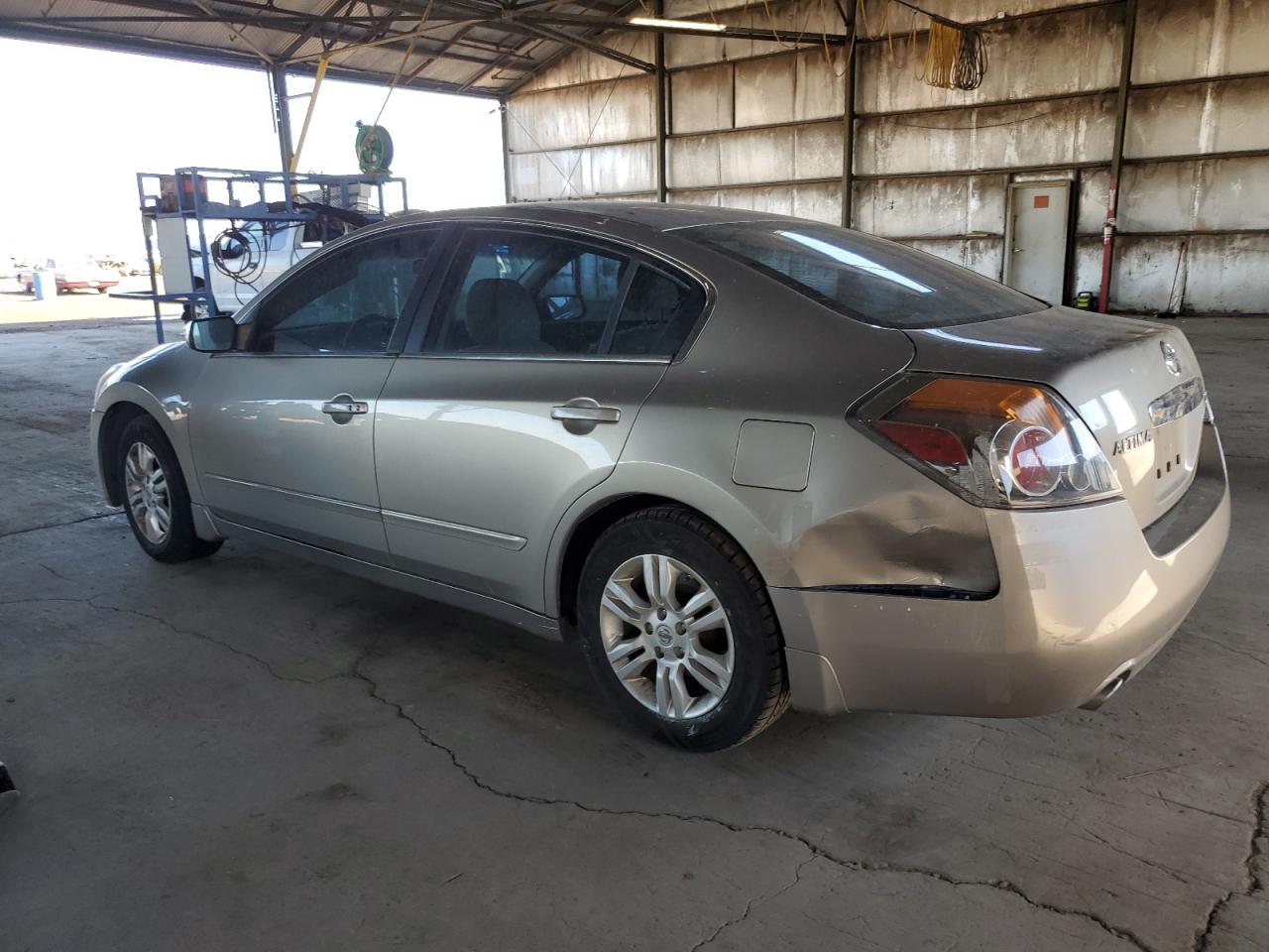 2012 Nissan Altima - Image 2