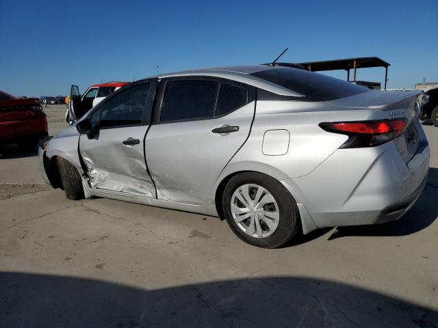  NISSAN VERSA 2020 Серебристый