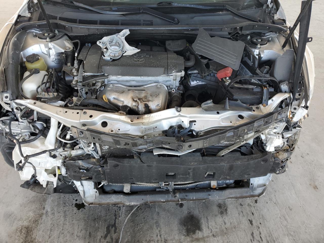 2011 Toyota Camry - Image 12