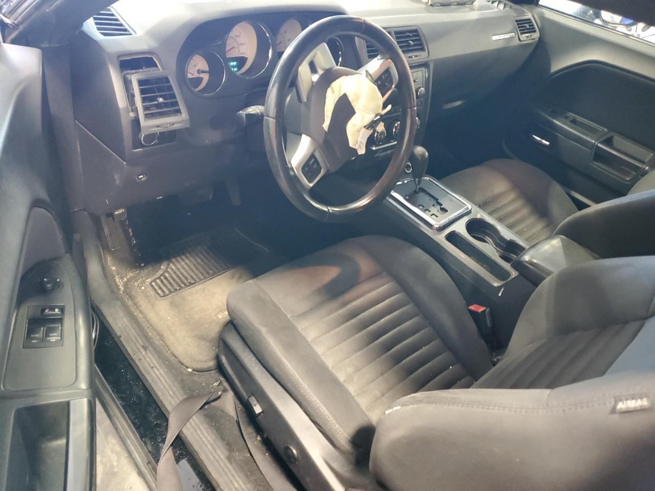 2013 Dodge Challenger - Image 8