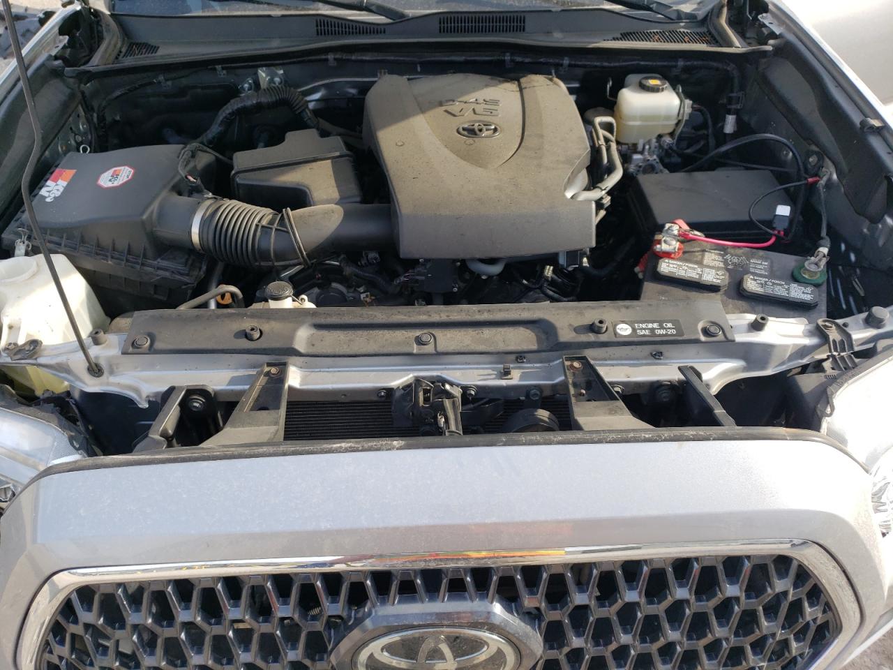 2019 Toyota Tacoma - Image 12