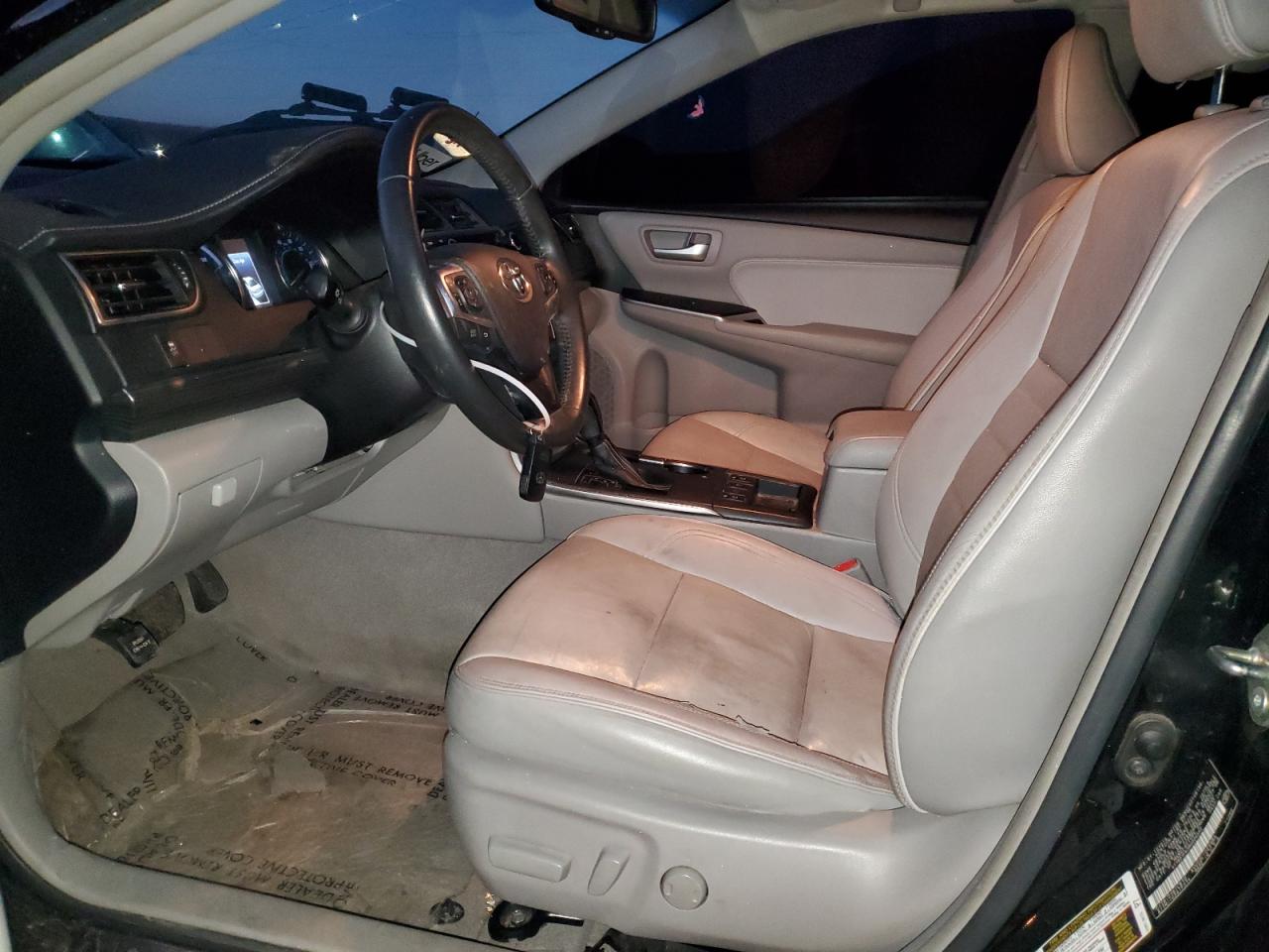 2017 Toyota Camry - Image 7