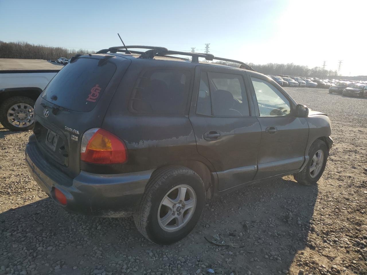 2004 Hyundai Santa Fe - Image 3