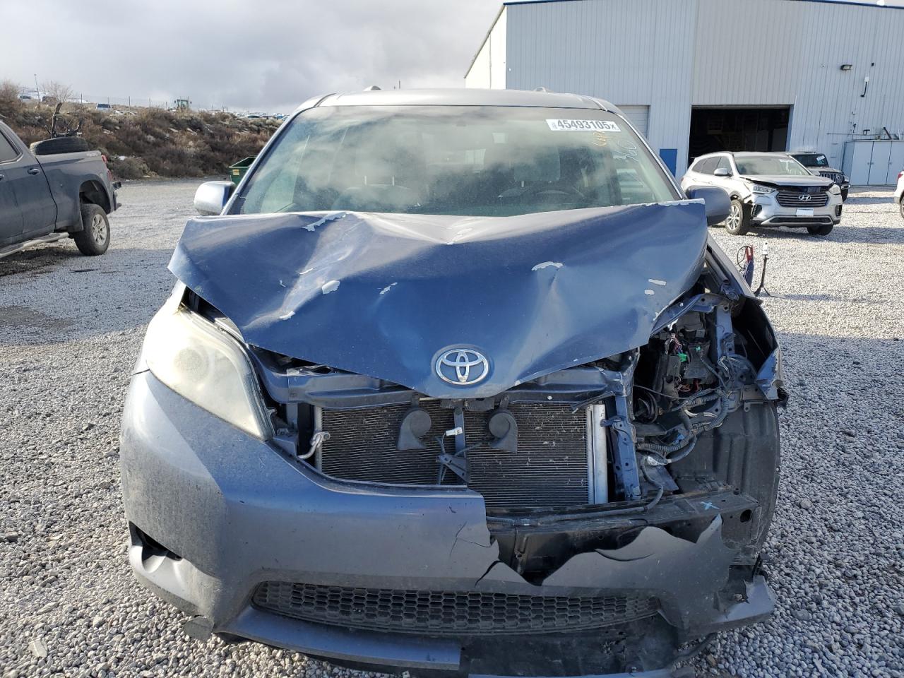 2015 Toyota Sienna - Image 5