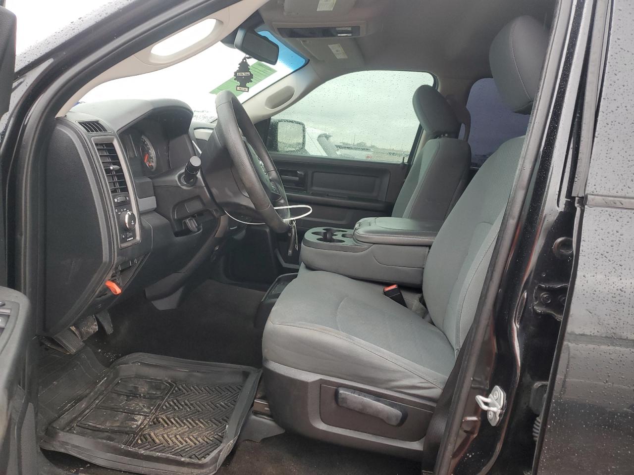 2016 RAM 1500 - Image 7