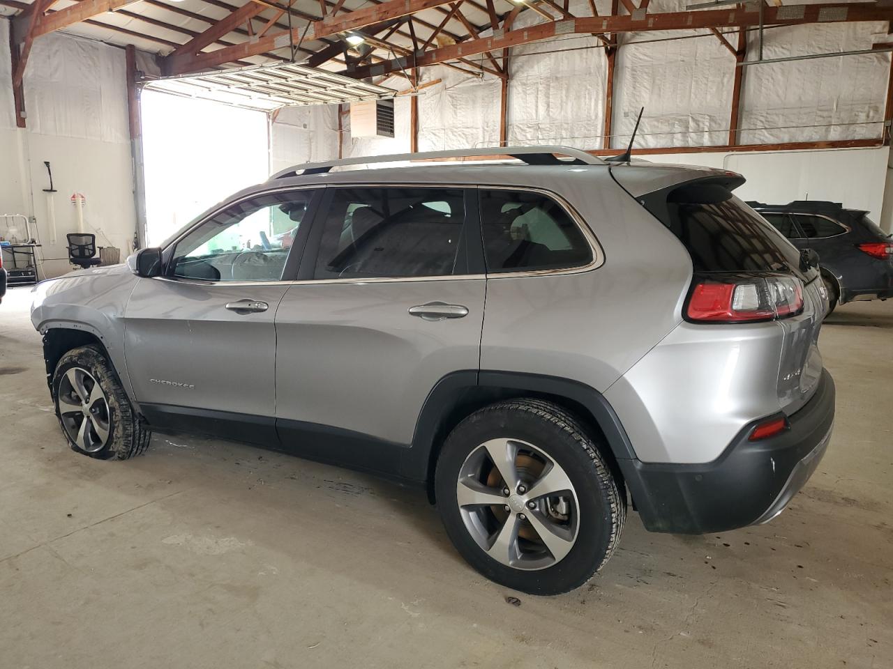 2021 Jeep Grand Cherokee - Image 2