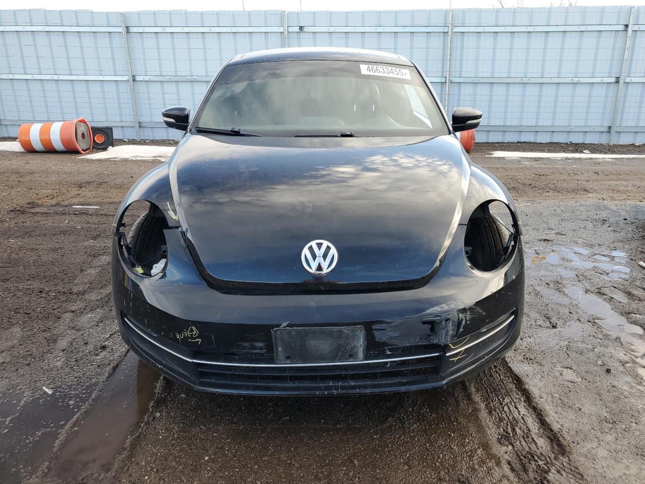 2013 Volkswagen Beetle - Image 5