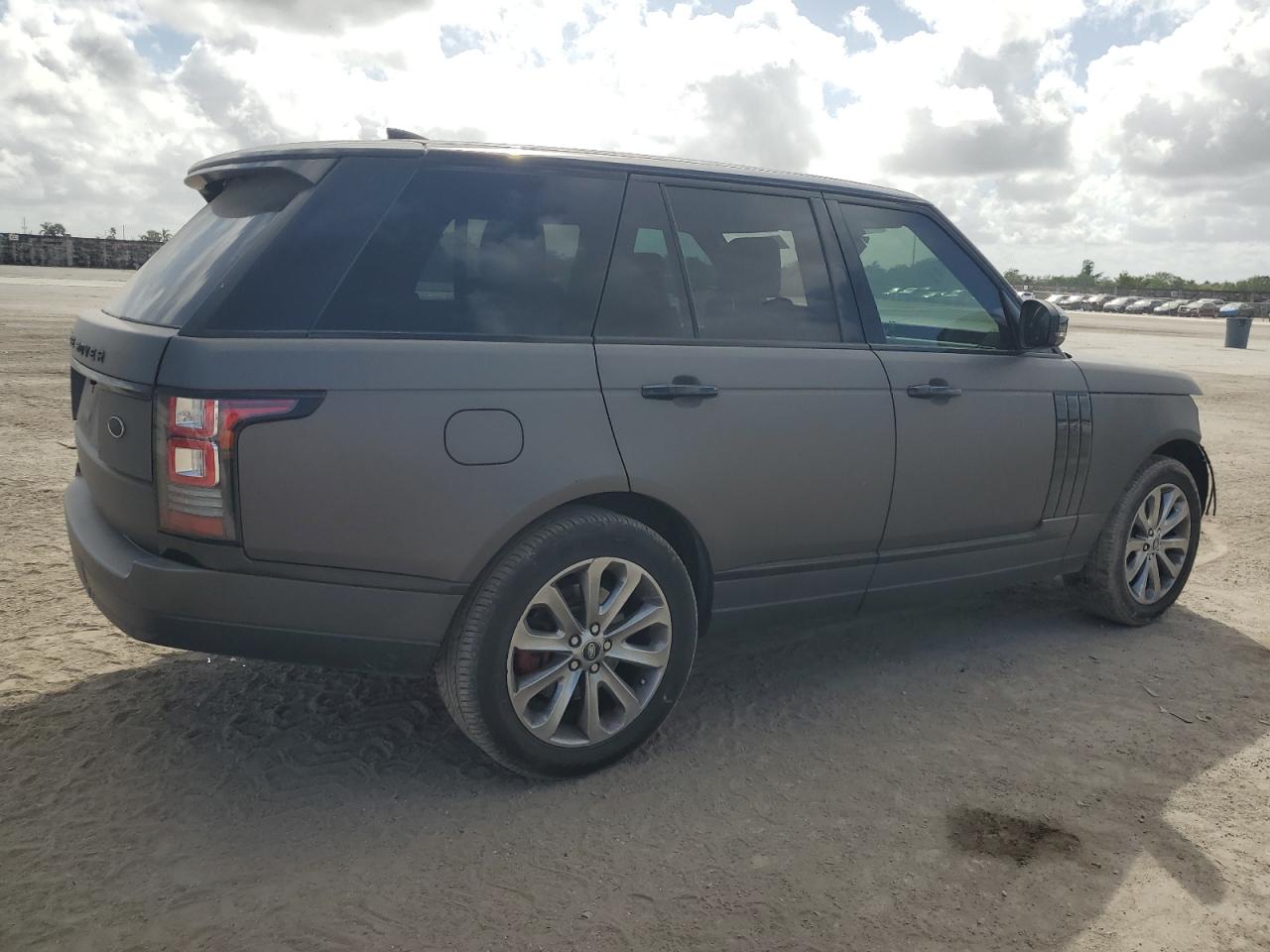 2017 Land Rover Range Rover - Image 3
