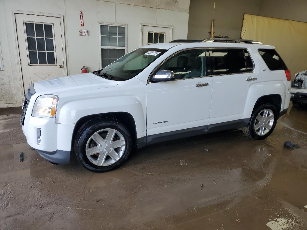 2011 GMC Terrain - Image 1