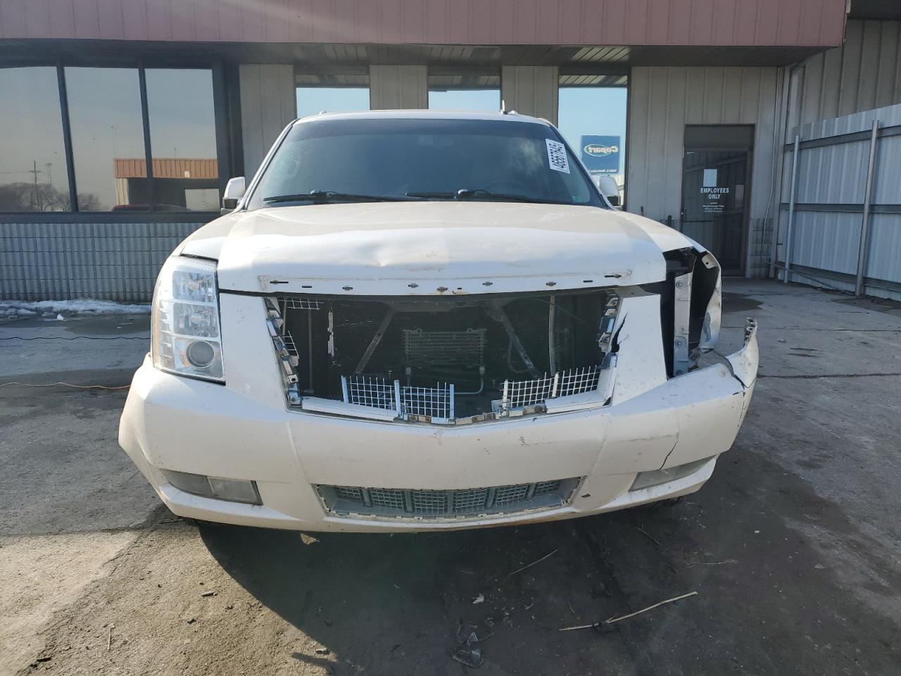 2013 Cadillac Escalade - Image 5