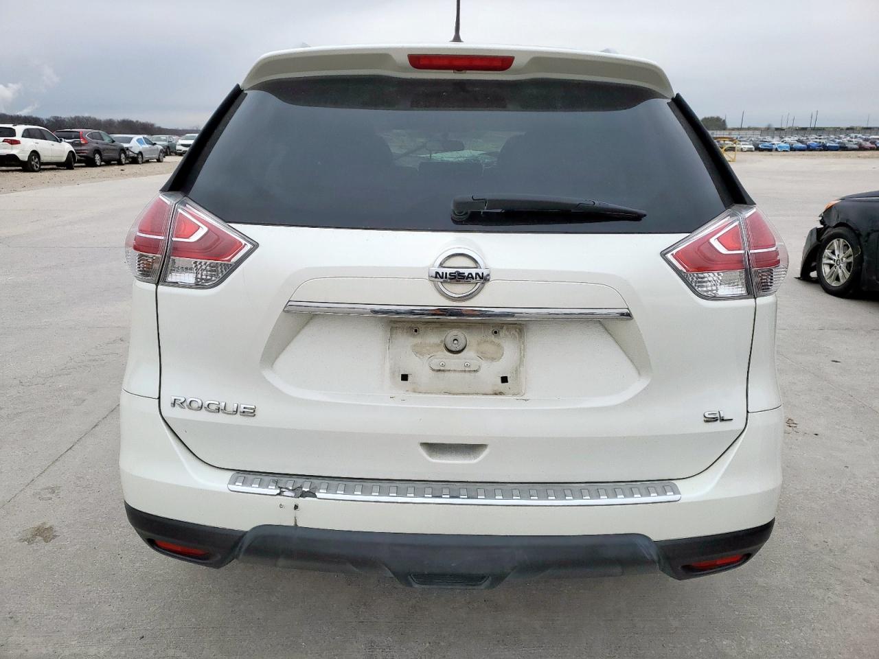 2015 Nissan Rogue - Image 6