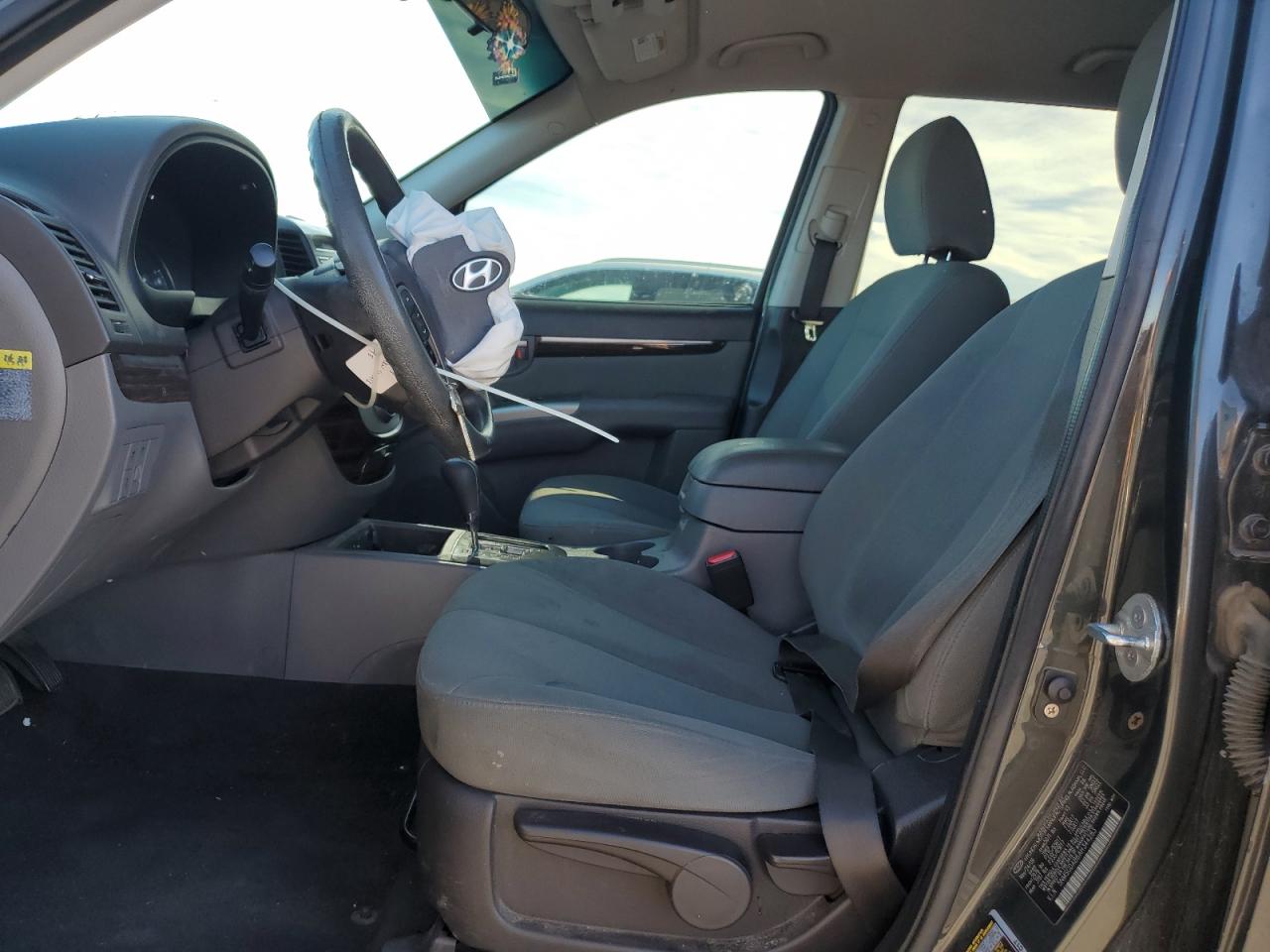 2010 Hyundai Santa Fe - Image 7