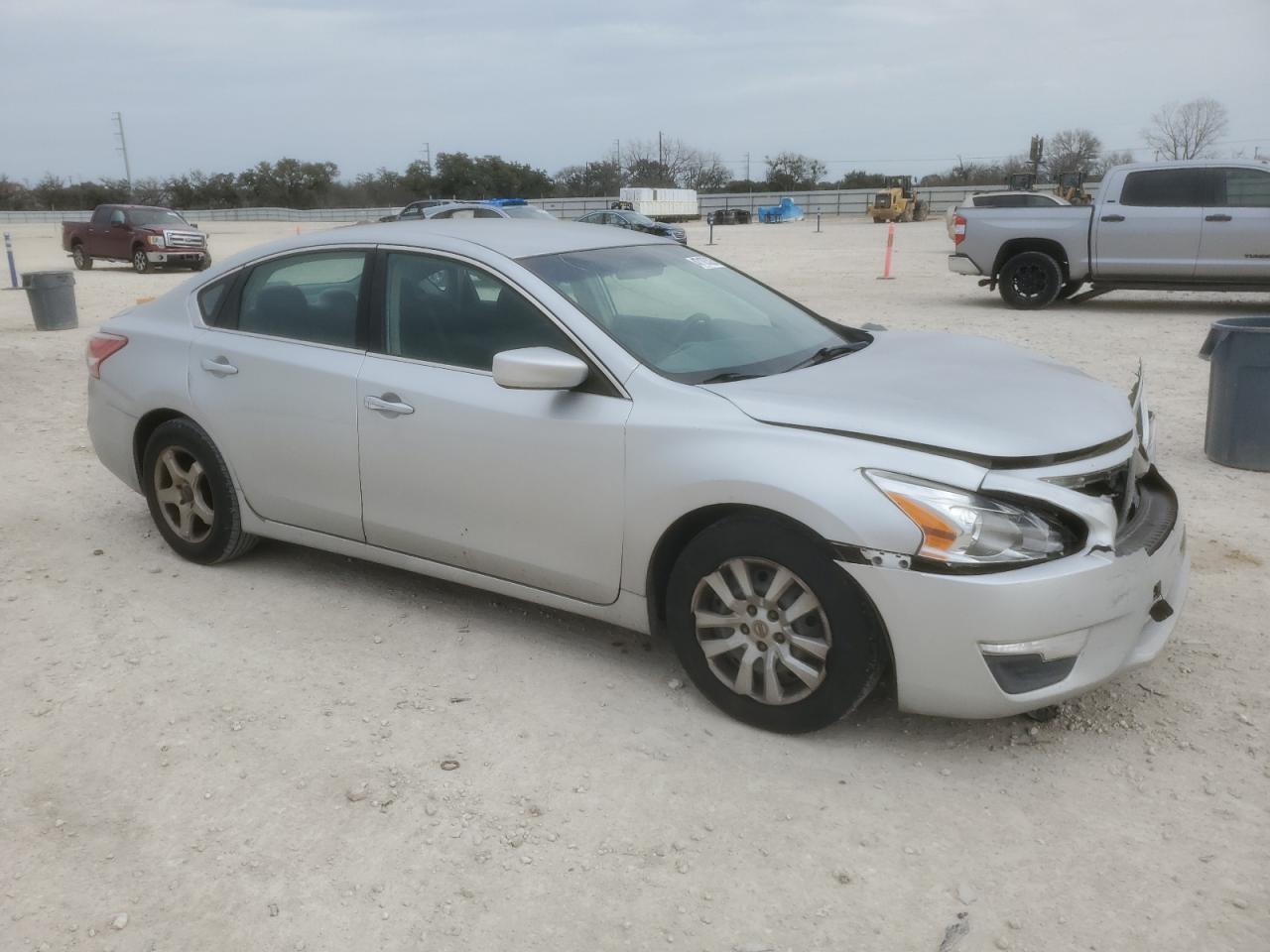 2013 Nissan Altima - Image 4