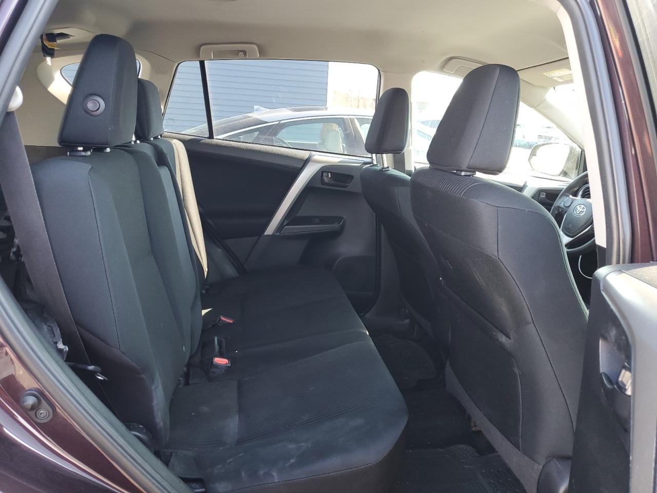 2018 Toyota RAV 4 - Image 11
