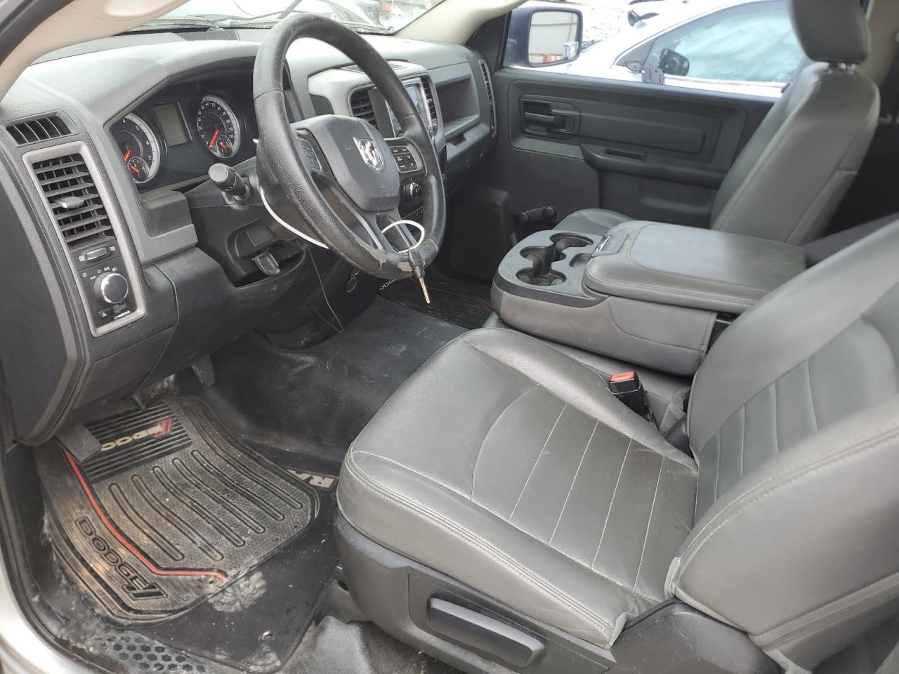 2016 RAM 1500 - Image 7