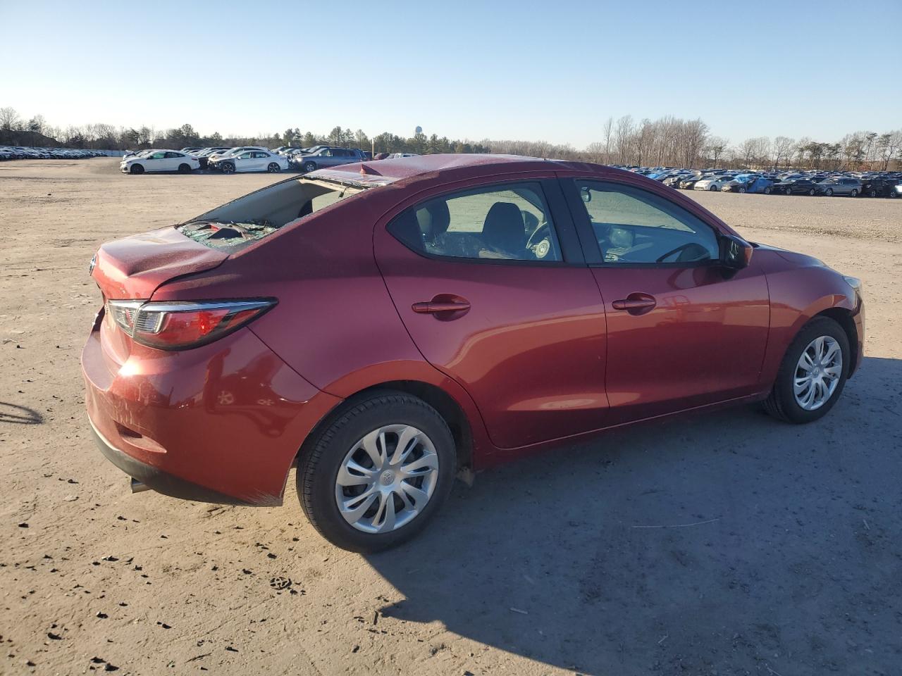 2019 Toyota Yaris - Image 3