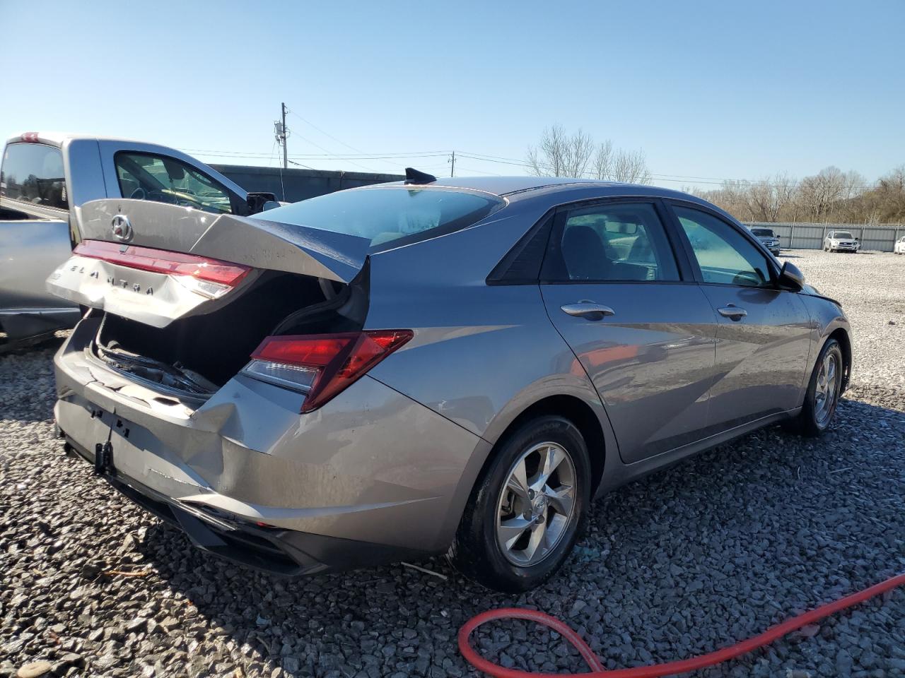 2023 Hyundai Elantra - Image 3