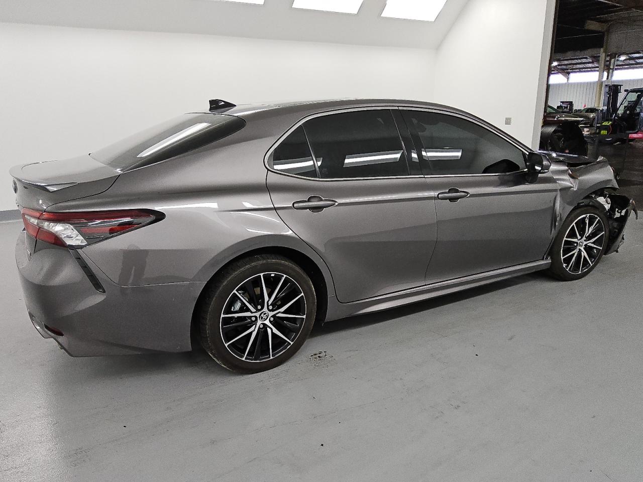 2024 Toyota Camry - Image 3
