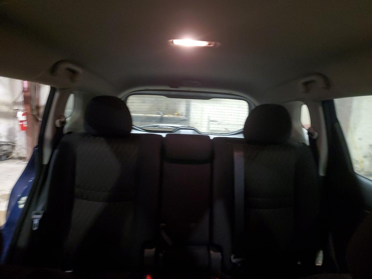 2019 Nissan Rogue - Image 10