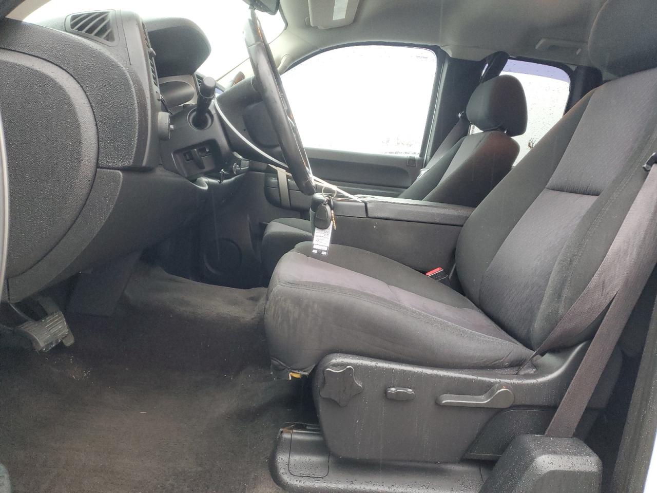 2011 GMC Sierra - Image 7